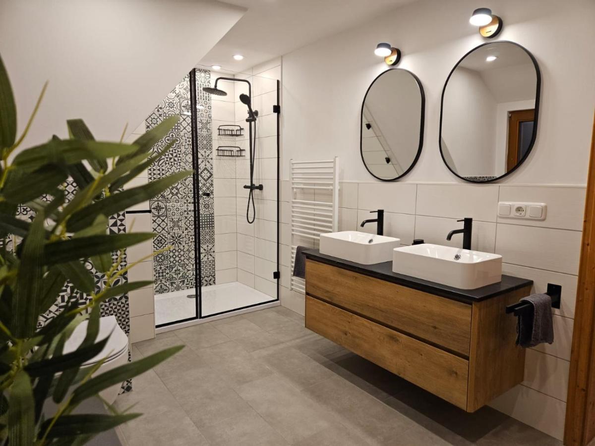 Fewo Am See, Ferienhaus, 7 Schlafzimmer, Waschmaschine, Businesswohnung سالزجيتر المظهر الخارجي الصورة