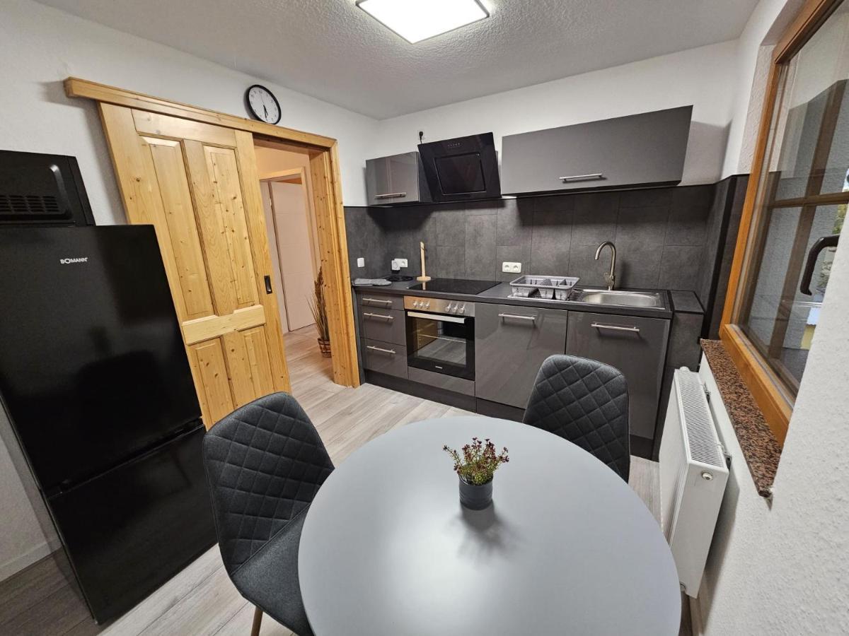 Fewo Am See, Ferienhaus, 7 Schlafzimmer, Waschmaschine, Businesswohnung سالزجيتر المظهر الخارجي الصورة